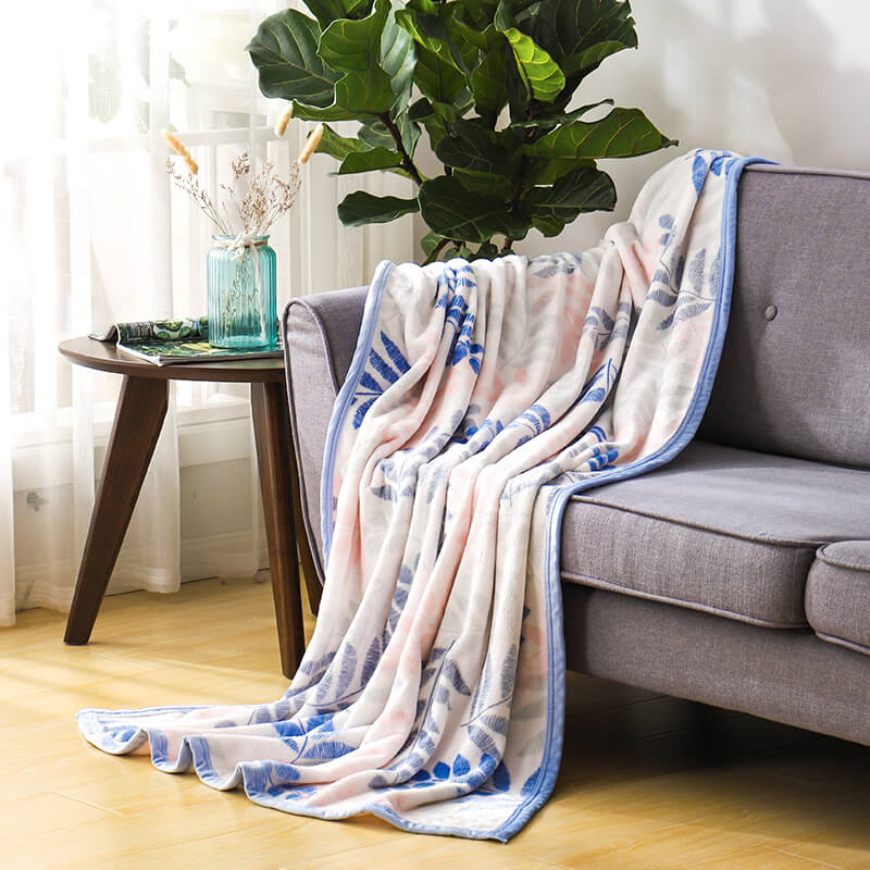 RKS-0022 Classical Leaf Printing Warm Flannel Blanket/ Throw