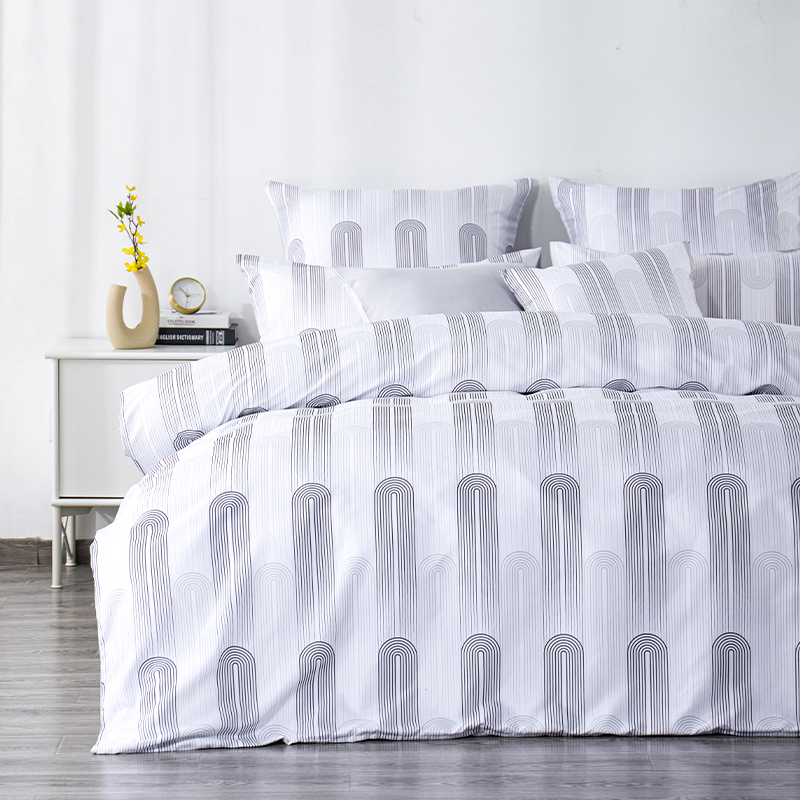 RUIKASI RKSB-0327 Geometric Bedding Set Microfiber 100% With 2 Pillowcases