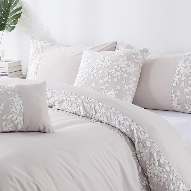 RKSB-0304 Elegant Lace Decoration Design 100% Microfiber Duvet Cover Set Bed Sheet Flat Sheet