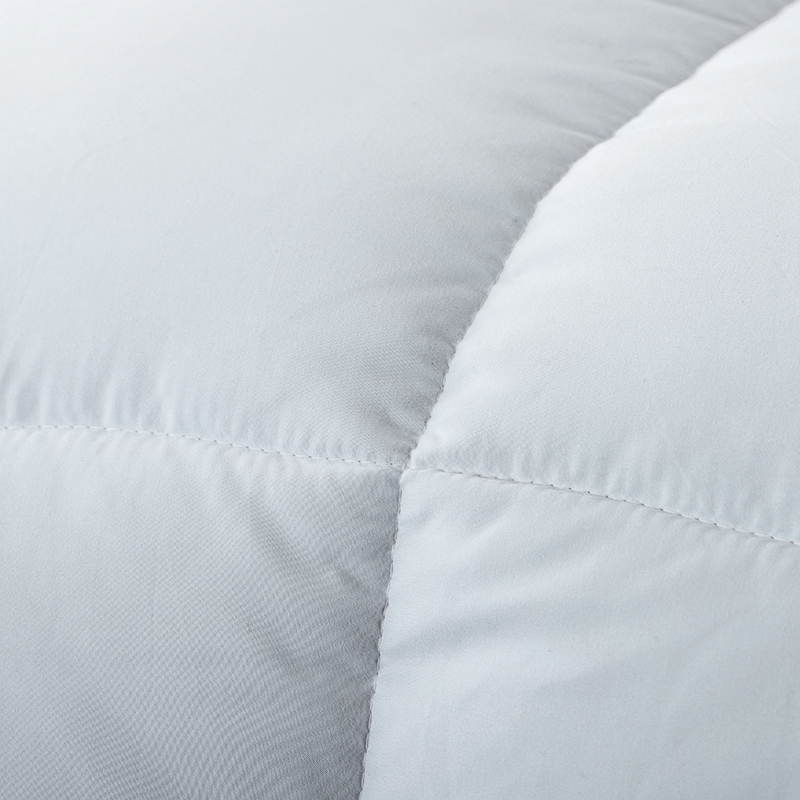 RKSB-0281 Wholesale 100% Microfiber White Thick Winter Quilt Comforter 400GSM