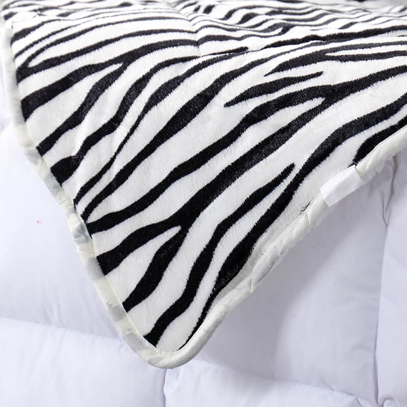 RKS-0114 Black And White Zabra Printing Faux Fur Fleece & Warm Sherpa Quilt, Bed Comforter